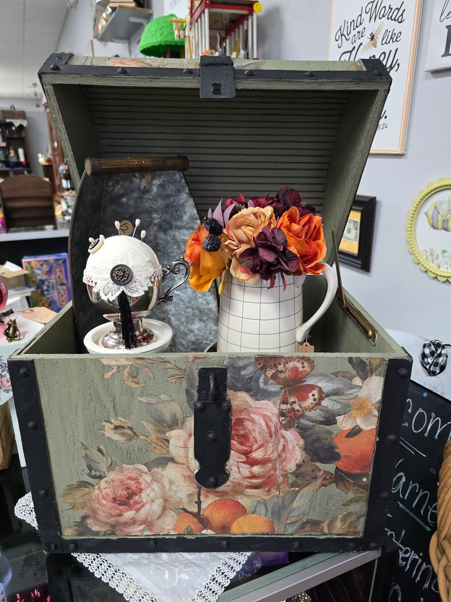 Floral trunk display